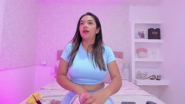 KatieBoison online show from 11.28.25