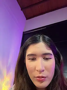 emilyy1  online show from 12.18.25