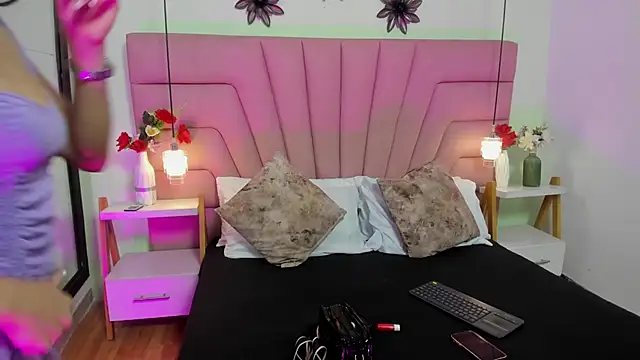 Snapshot of Kim_Luna1 chatting on 02.08.26 Kim Luna1 online show from 02.08.26