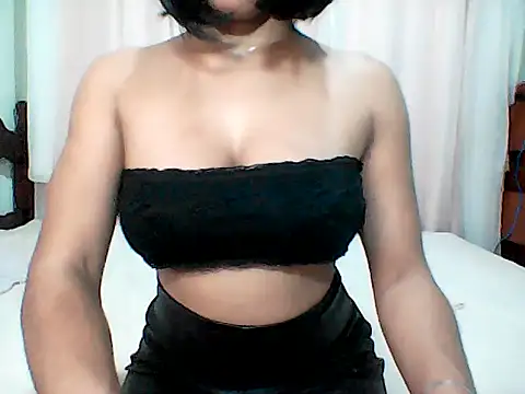 HotGiirl2025 online show from 11.18.25