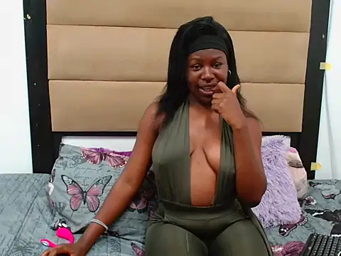 Snapshot of DARKberryDIAMOND chatting on 11.03.25 DARKberryDIAMOND online show from 11.03.25