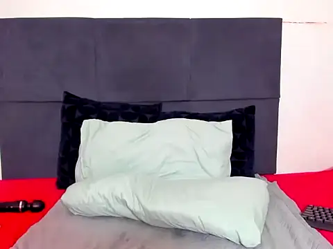 ThickLeeyanaXX online show from 11.09.25