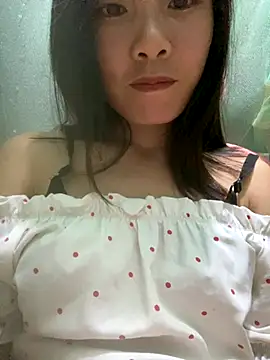 Elysia-007 online show from 10.29.25