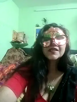 Snapshot of LOVE__RANI chatting on 11.07.25 LOVE RANI online show from 11.07.25