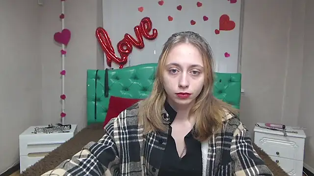 TracyLll online show from 02.10.26