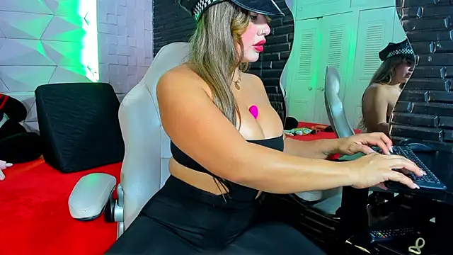 ChanellBrad online show from 12.18.25