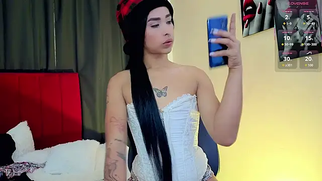 Flor Gil online show from 12.15.25