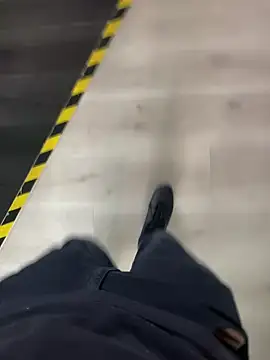 Snapshot of LeoBlaze13 chatting on 11.25.25 LeoBlaze13 online show from 11.25.25