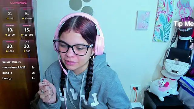 Emma boo online show from 12.04.25