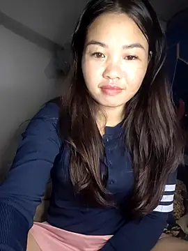 Snapshot of chu-bibo chatting on 11.14.25 chu-bibo online show from 11.14.25