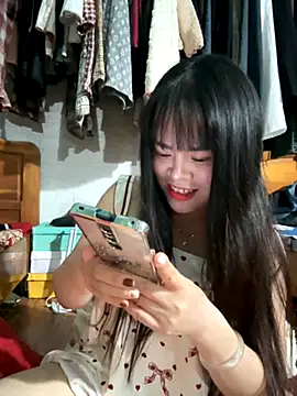 Snapshot of chuppupu chatting on 11.24.25 chuppupu online show from 11.24.25