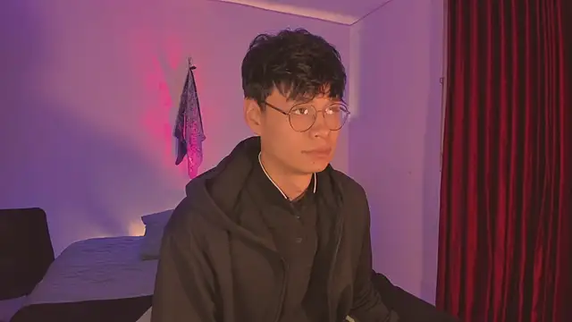 estmonnn online show from 12.15.25