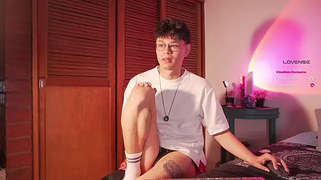 estmonnn online show from 04.21.26