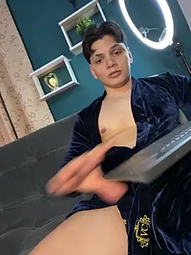 pinksmile 1 online show from 03.28.26