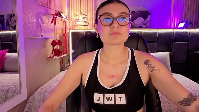 Im-Lola online show from 03.17.26