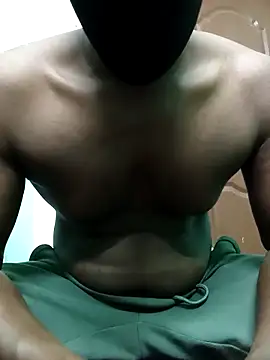 Snapshot of TamilWildBee chatting on 11.15.25 TamilWildBee online show from 11.15.25