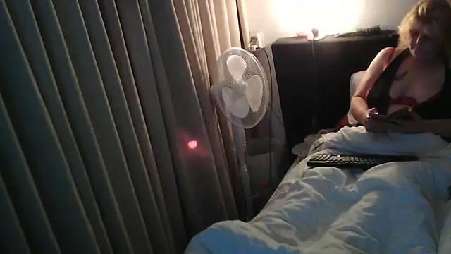 Sylviastar46 online show from 12.19.25