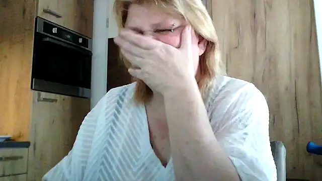 Sylviastar46 online show from 03.21.26