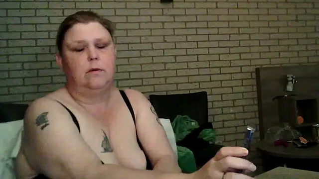 Sylviastar46 online show from 04.10.26