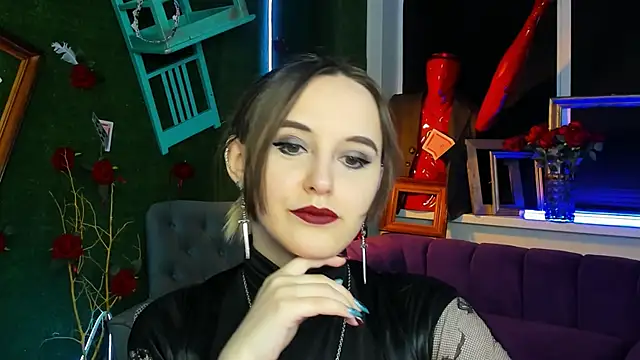 Snapshot of IreneBailey chatting on 11.29.25 IreneBailey online show from 11.29.25