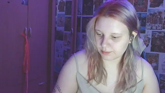 Snapshot of FoxPlayXX chatting on 07.23.26 FoxPlayXX online show from 07.23.26