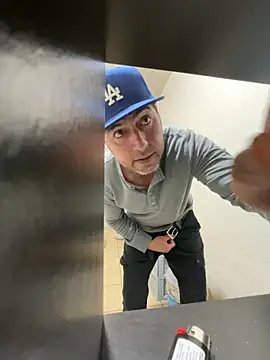 Snapshot of ezrah23 chatting on 02.18.26 ezrah23 online show from 02.18.26