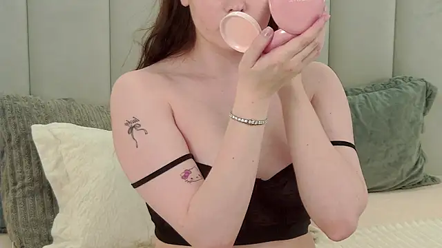 VickiBanx online show from 02.06.26