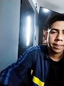 Snapshot of Fede26Zonasur chatting on 11.07.25 Fede26Zonasur online show from 11.07.25