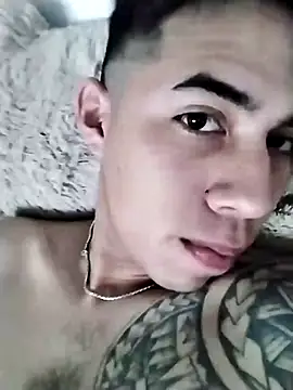 Snapshot of Fede26Zonasur chatting on 11.30.25 Fede26Zonasur online show from 11.30.25