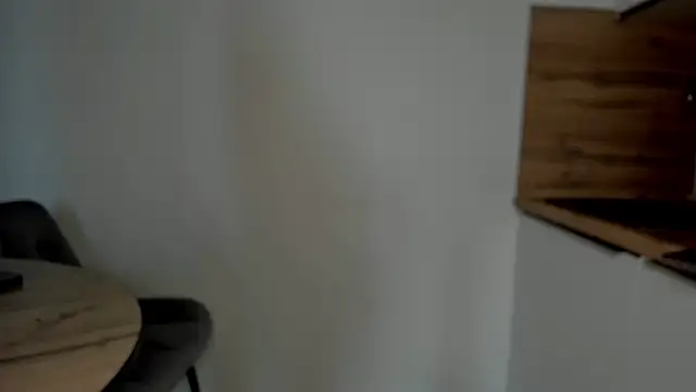 Snapshot of Elle_Milfa chatting on 06.04.26 Elle Milfa online show from 06.04.26