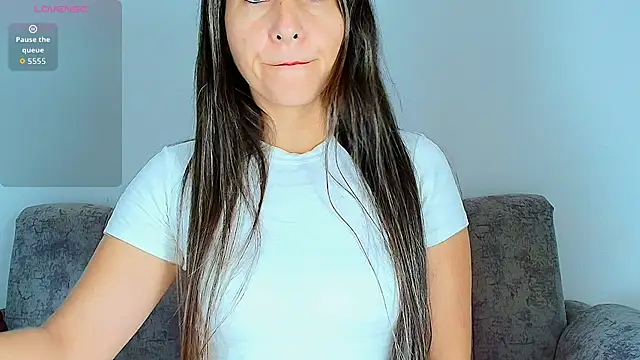 Snapshot of alana_pink95 chatting on 12.18.25 alana pink95 online show from 12.18.25