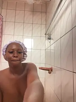 SP1CY MOMMY online show from 11.16.25