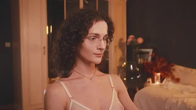 Snapshot of _arta_ chatting on 11.27.25 arta online show from 11.27.25