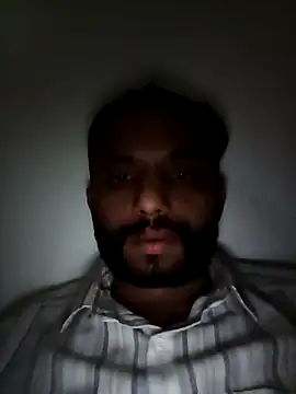 Snapshot of Advance01 chatting on 11.13.25 Advance01 online show from 11.13.25