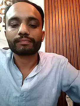 Snapshot of Advance01 chatting on 11.17.25 Advance01 online show from 11.17.25