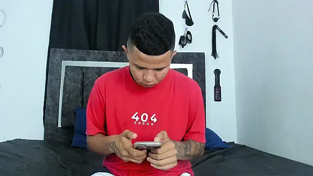 Snapshot of Steven19_LatinBoy chatting on 11.08.25 Steven19 LatinBoy online show from 11.08.25