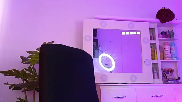 BabyLauritaa online show from 06.28.26