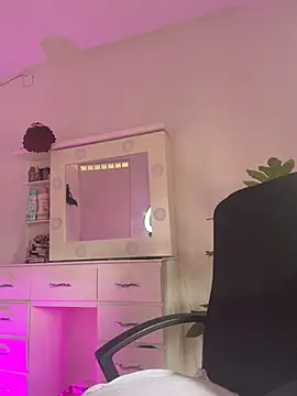 BabyLauritaa online show from 07.03.26