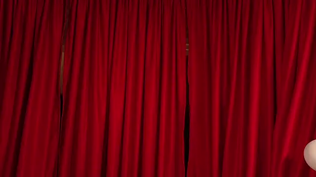 VictoriaNova  online show from 04.05.26