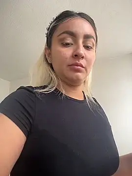 Elina Hills online show from 03.07.26