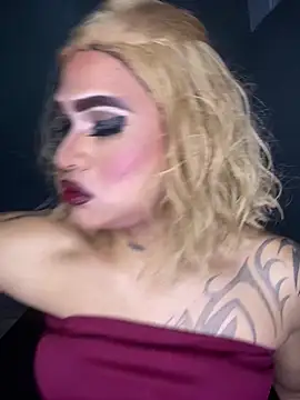 melani ferraraa  online show from 05.12.26