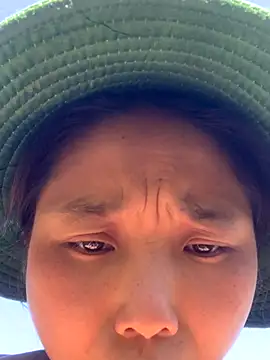 Snapshot of bi-bo123 chatting on 11.27.25 bi-bo123 online show from 11.27.25