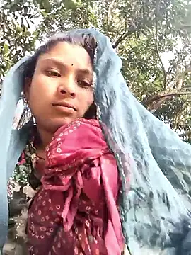 Cute Arushi online show from 01.19.26