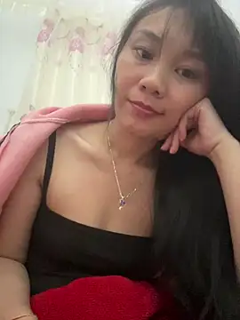 Snapshot of Amino-Suca chatting on 11.04.25 Amino-Suca online show from 11.04.25