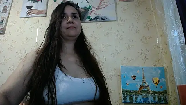 Snapshot of VoulezVous_Angel chatting on 06.18.26 VoulezVous Angel online show from 06.18.26
