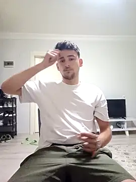 Snapshot of yasinesra757_ chatting on 05.02.26 yasinesra757 online show from 05.02.26