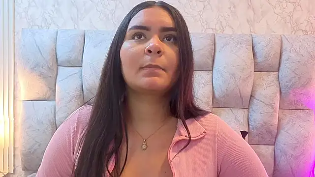 amarahanks1 online show from 11.22.25