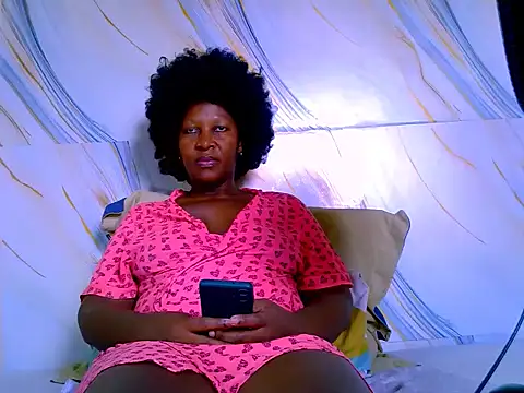 Snapshot of funky_babe chatting on 02.17.26 funky babe online show from 02.17.26