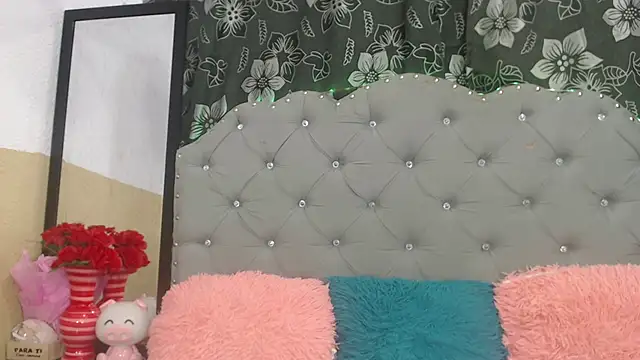 valentinavega18x online show from 01.12.26