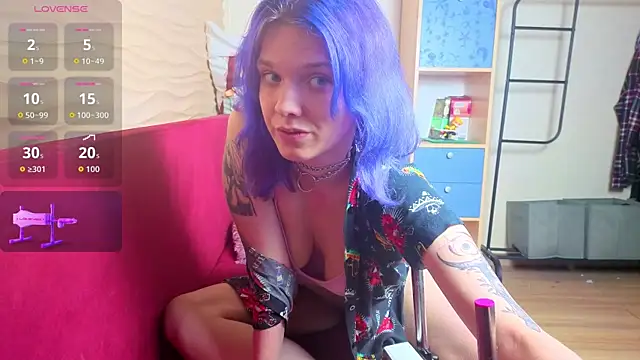 Snapshot of Marci_n chatting on 06.27.26 Marci n online show from 06.27.26